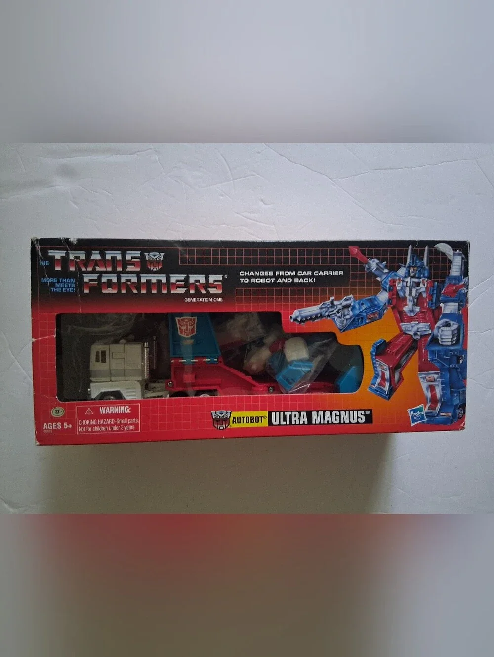 Hasbro Transformers Generation One Ultra Magnus City Commander 2012 Reissue